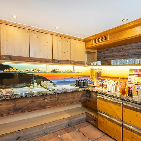 Alpinspa Zur Post - Bergbahn Im Sommer 2026 Inklusive Pensjonat 3*